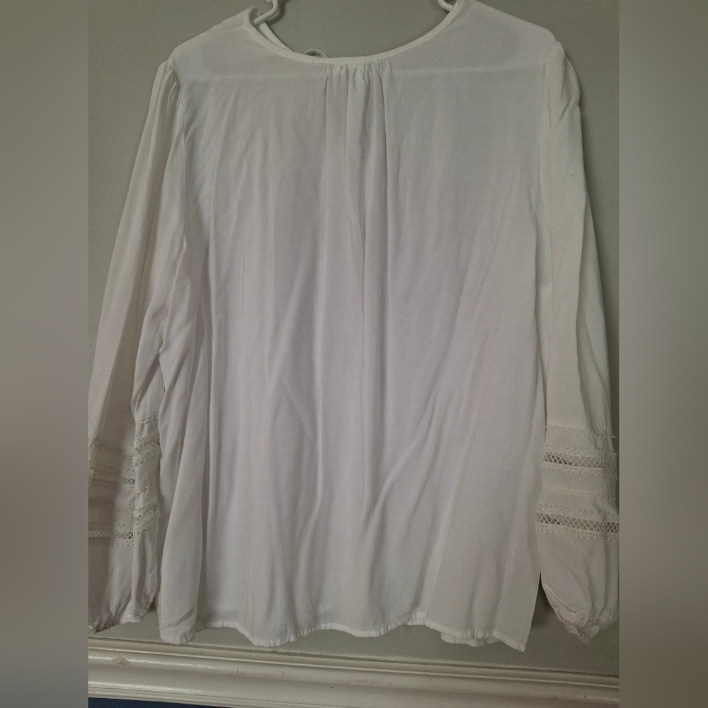 Grand & Greene White Blouse with Lace Detail - Picture 2 of 9